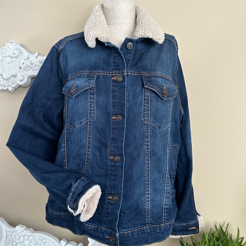Falls Creek Women’ Size 1X Sherpa Accented Jean Jacket